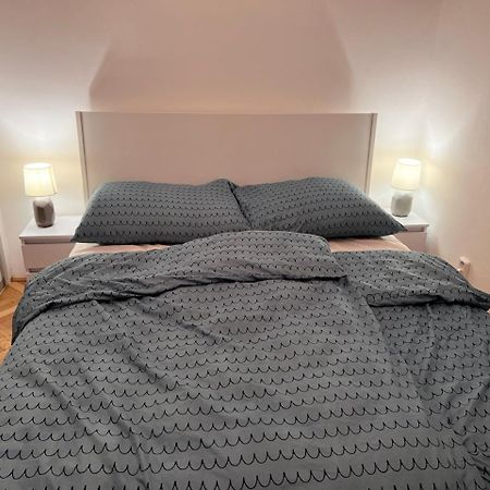 Stylish Flat In City Centre Bratislava Exterior photo