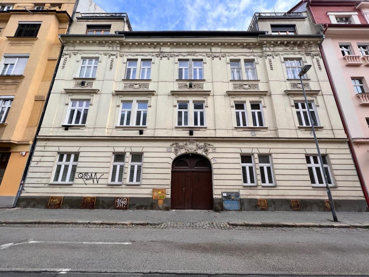 Stylish Flat In City Centre Bratislava Exterior photo